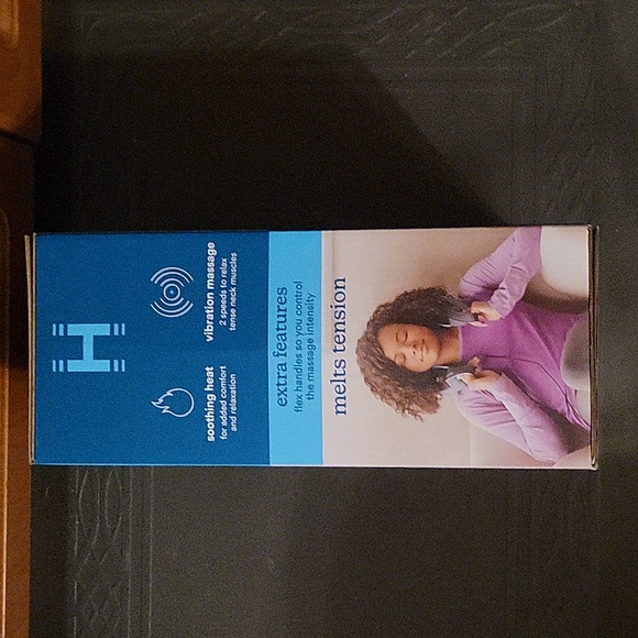New in Box: Homedics Vibration Neck Massager With Heat - Picture 4 of 8